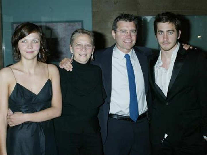 Jake Gyllenhaal Family, Parents, Siblings, Girlfriend, Children